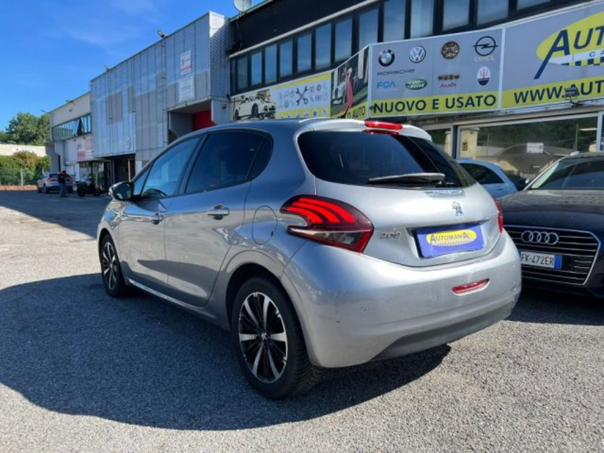 Peugeot 208 82 Stop&Start 5 porte Signature (9)