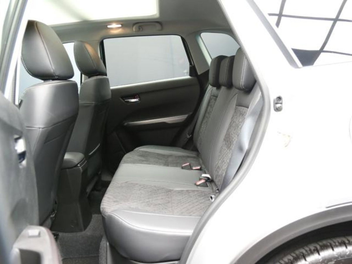 Suzuki Vitara 1.4h Starview 4wd allgrip 110cv at (8)