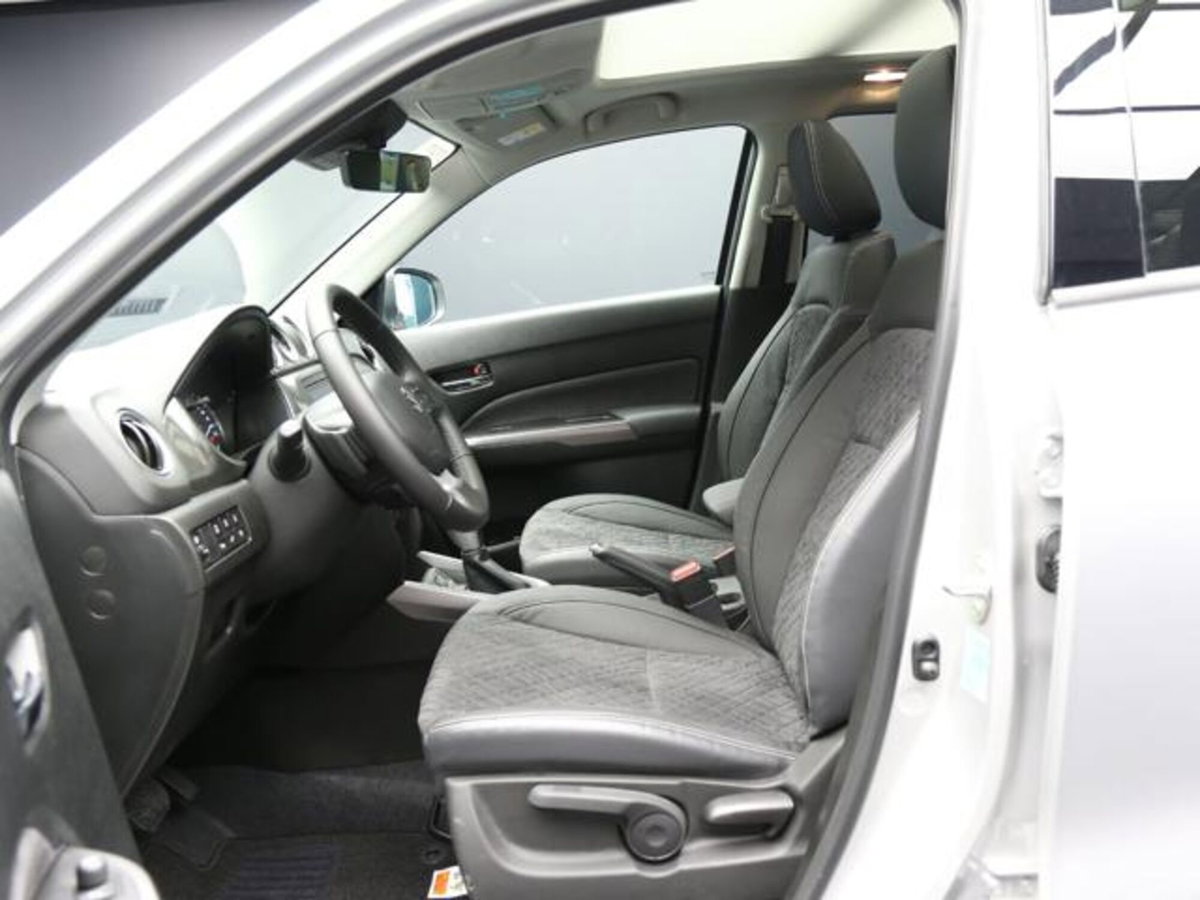 Suzuki Vitara 1.4h Starview 4wd allgrip 110cv at (9)