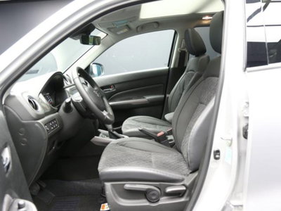 Suzuki Vitara 1.4h Starview 4wd allgrip 110cv at (9)