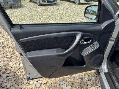 Dacia Duster 1.6 110CV 4x2 GPL Ambiance (8)