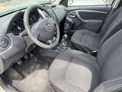 Dacia Duster 1.6 110CV 4x2 GPL Ambiance (9)