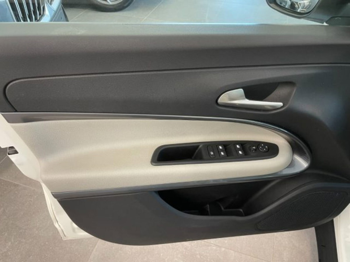 Fiat 600 1.2 hybrid La Prima 110cv auto (19)