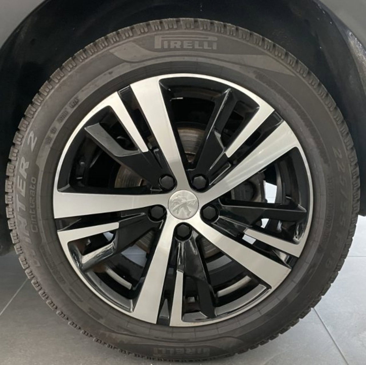 Peugeot 3008 BlueHDi 130 S&S EAT8 GT (9)