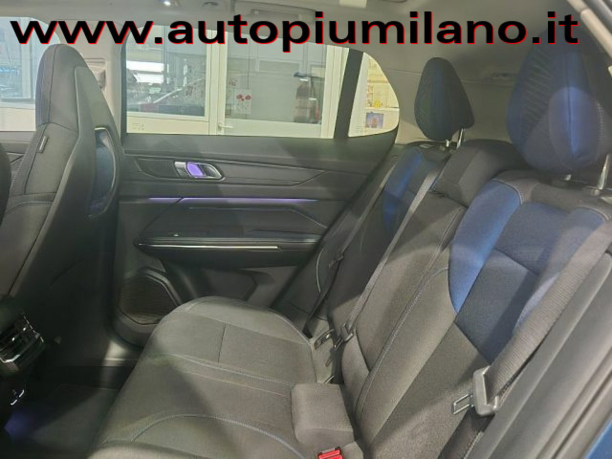Lynk & Co 01 01 1.5 td phev (10)