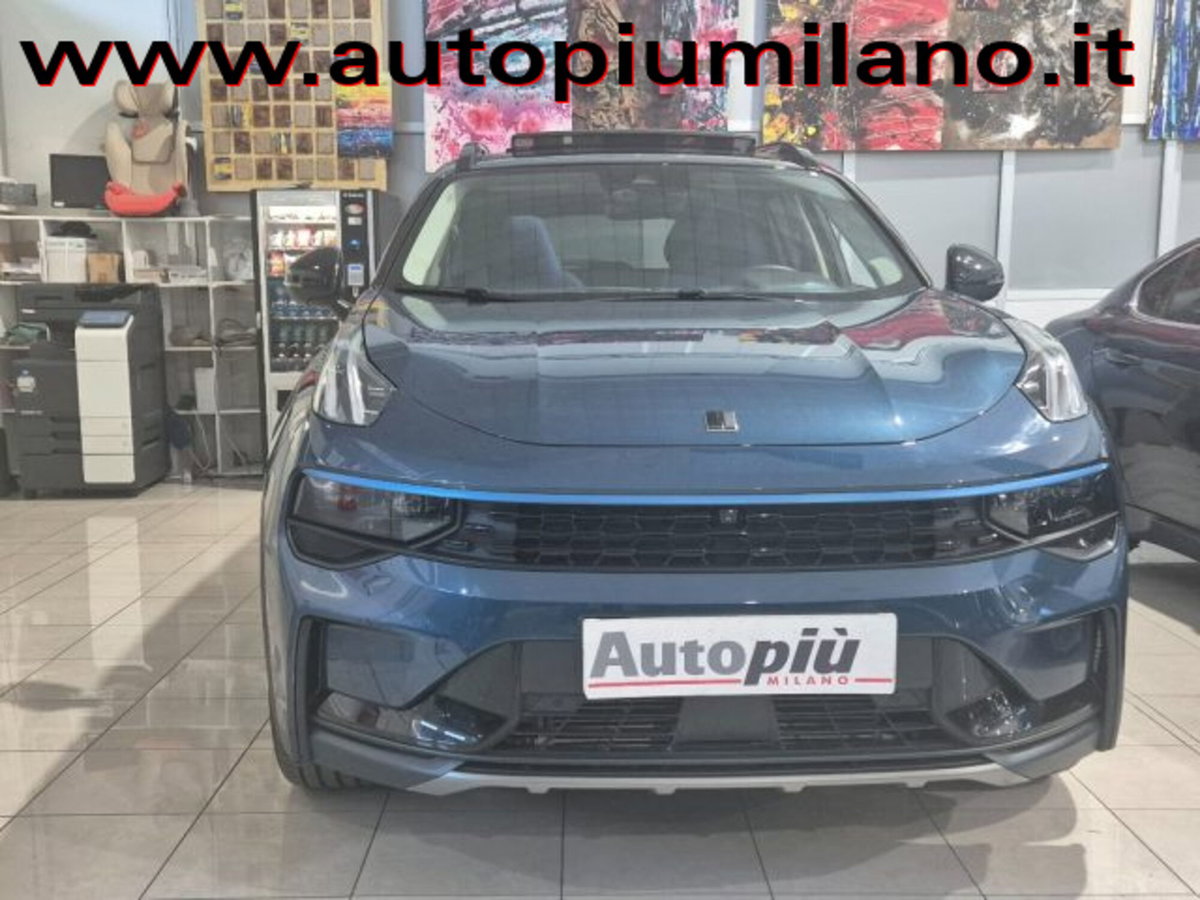 Lynk & Co 01 01 1.5 td phev (5)