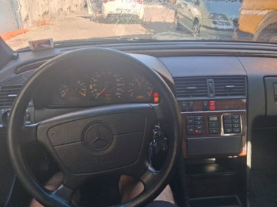 Mercedes-Benz Classe C 180 cat Classic (3)