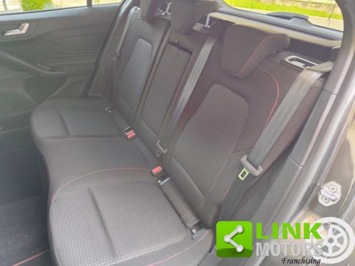 Ford Focus 1.0 EcoBoost Hybrid 125 CV Powershift 5p. ST-Line X (6)