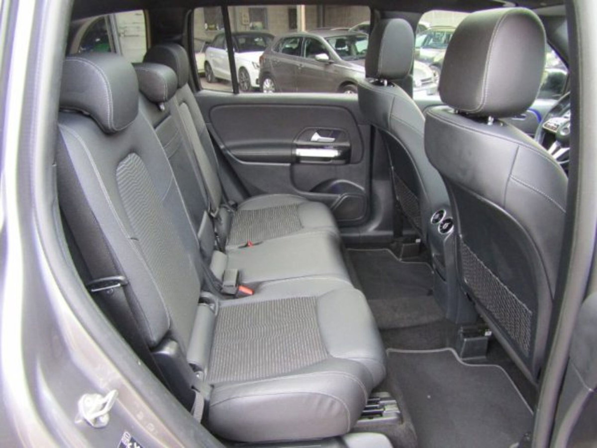 Mercedes-Benz GLB 200 d Automatic 4Matic Sport Plus (14)