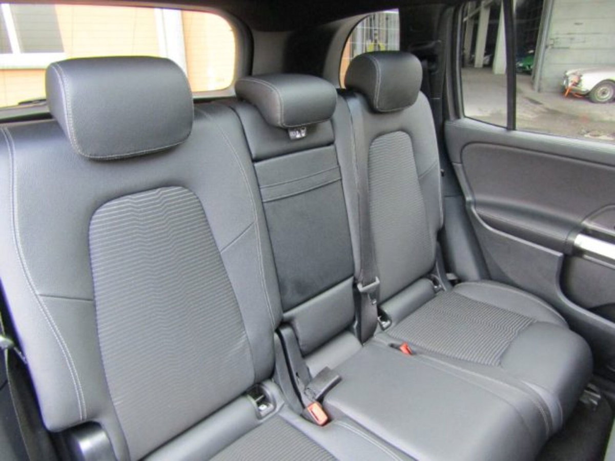 Mercedes-Benz GLB 200 d Automatic 4Matic Sport Plus (15)