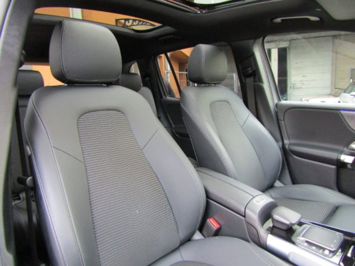 Mercedes-Benz GLB 200 d Automatic 4Matic Sport Plus (18)
