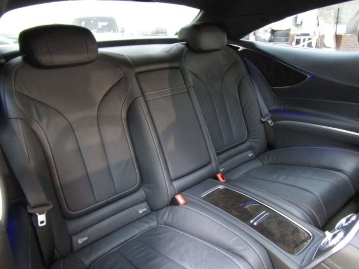 Mercedes-Benz Classe S Coupé SEC 500 Coupé 4Matic Premium (12)