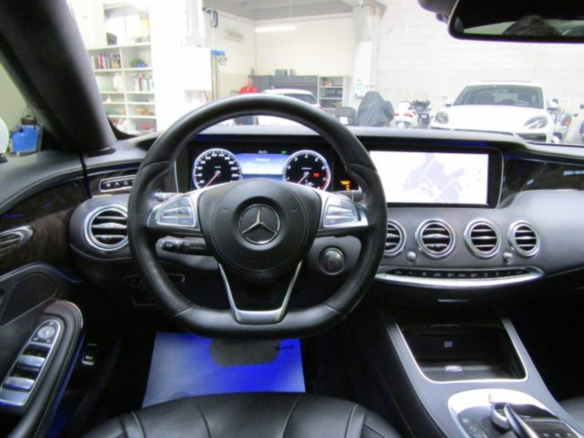 Mercedes-Benz Classe S Coupé SEC 500 Coupé 4Matic Premium (19)