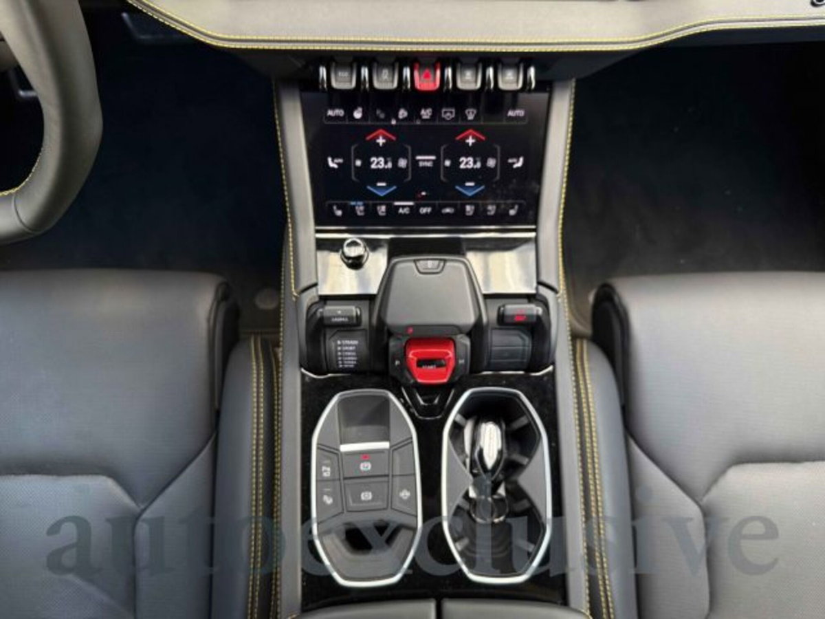 Lamborghini Urus 4.0 (11)