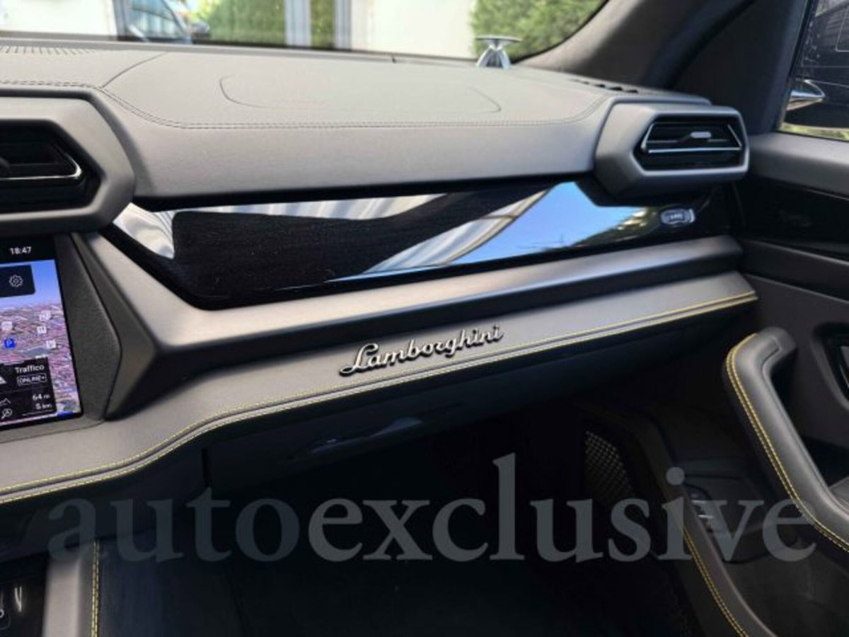 Lamborghini Urus 4.0 (15)