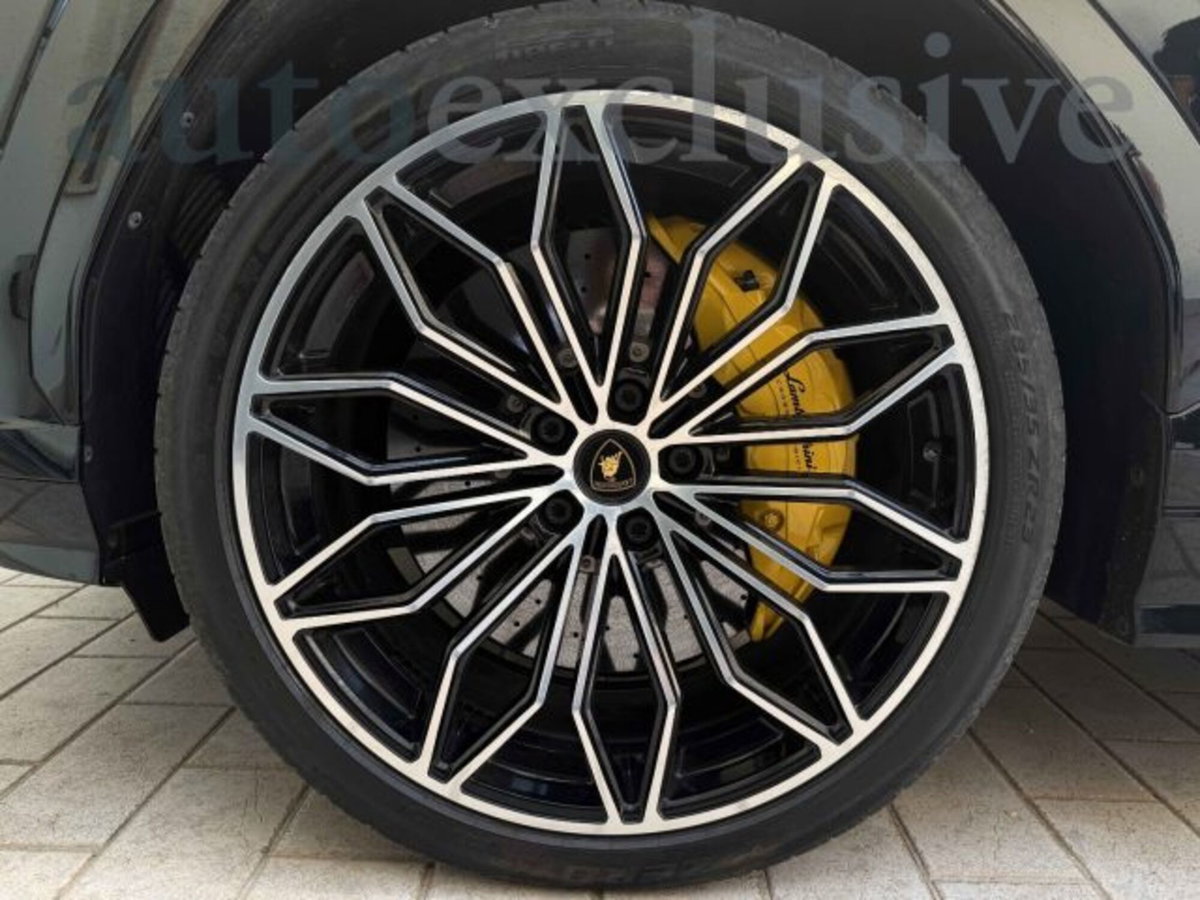 Lamborghini Urus 4.0 (6)
