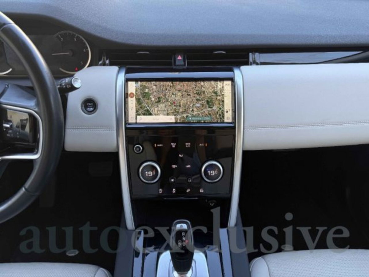 Land Rover Discovery Sport 2.0 eD4 163 CV 2WD R-Dynamic SE (13)