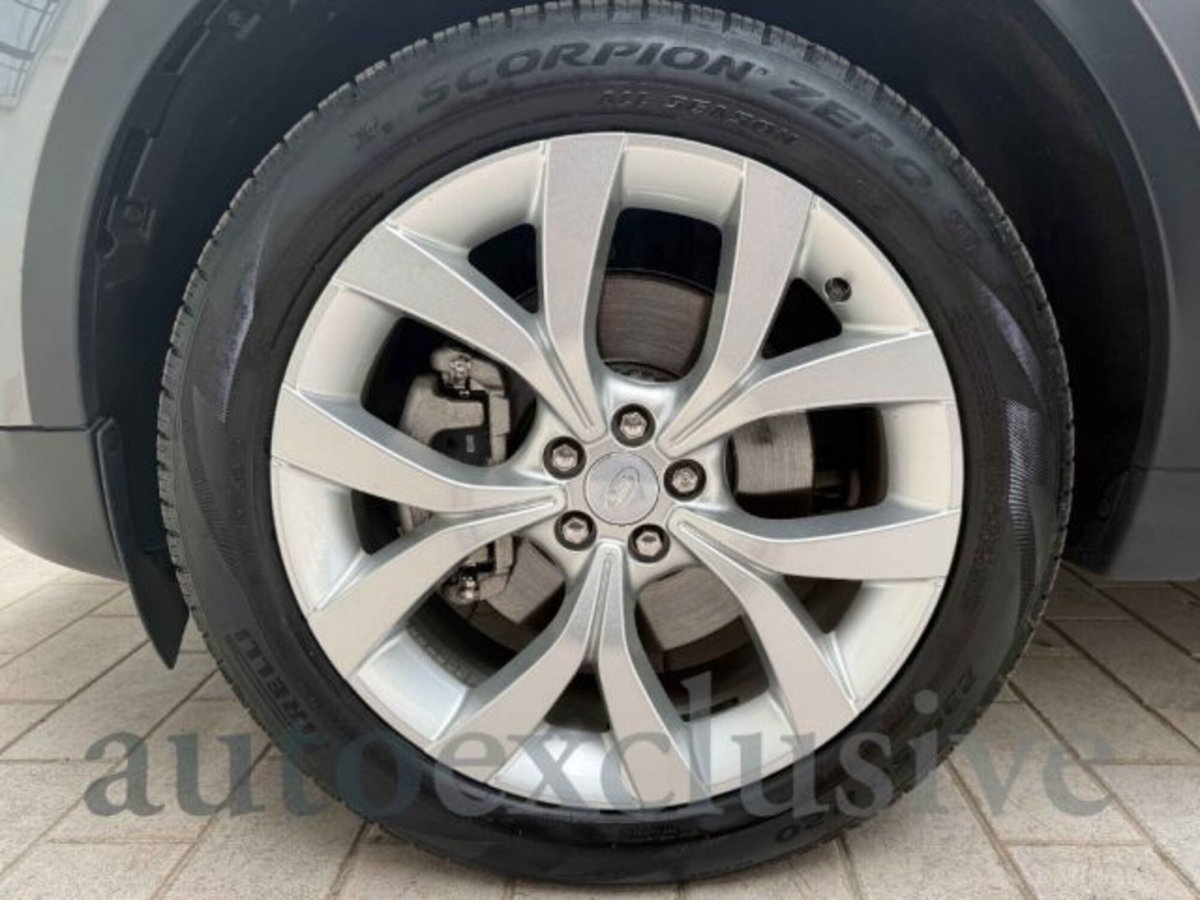 Land Rover Discovery Sport 2.0 eD4 163 CV 2WD R-Dynamic SE (8)