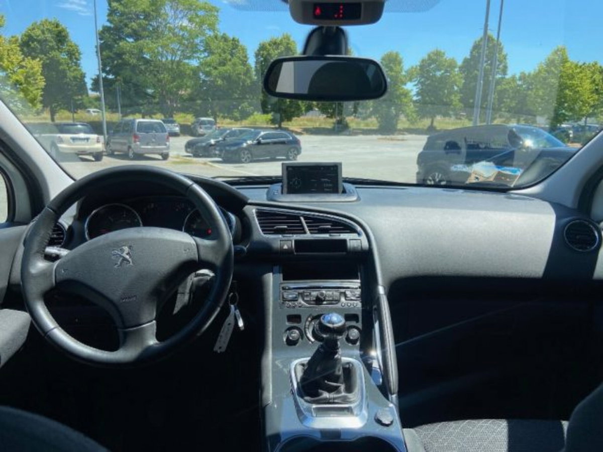 Peugeot 3008 1.6 HDi 115CV Active (10)