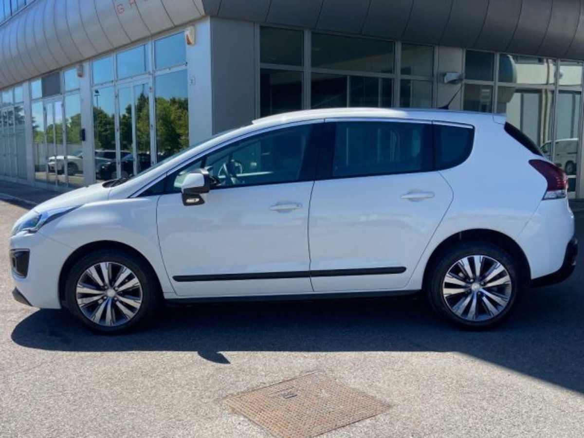 Peugeot 3008 1.6 HDi 115CV Active (8)