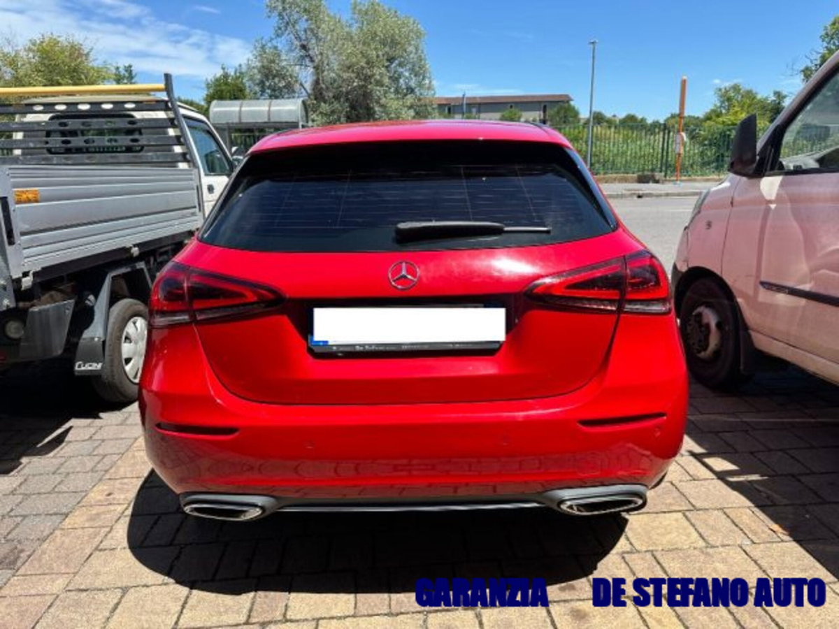 Mercedes-Benz Classe A Sedan 180 d Automatic 4p. Sport (2)