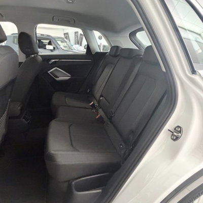 Audi Q3 35 TDI quattro S tronic Business Advanced (15)