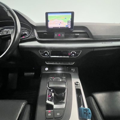 Audi Q5 40 TDI quattro S tronic Business (12)