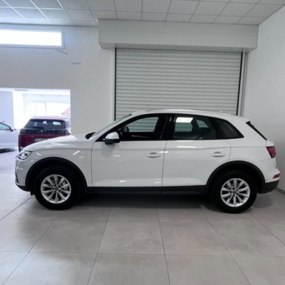 Audi Q5 40 TDI quattro S tronic Business (4)