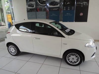 Lancia Ypsilon 1.3 MJT 16V 95 CV 5 porte S&S Gold (3)