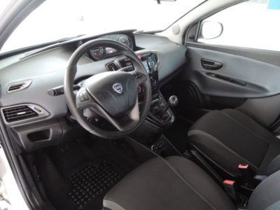 Lancia Ypsilon 1.3 MJT 16V 95 CV 5 porte S&S Gold (6)
