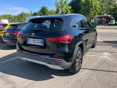 Mercedes-Benz GLA SUV 180 d Automatic Business (4)
