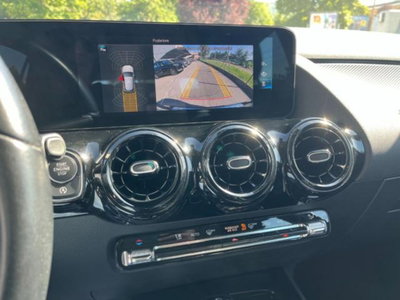 Mercedes-Benz GLA SUV 180 d Automatic Business (8)