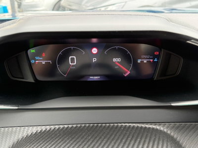 Peugeot 2008 PureTech 130 S&S EAT8 Allure Pack (11)