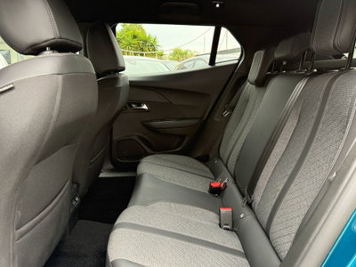 Peugeot 2008 PureTech 130 S&S EAT8 Allure Pack (15)