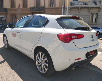Alfa Romeo Giulietta 1.4 Turbo Distinctive Gpl 120cv E6 (7)