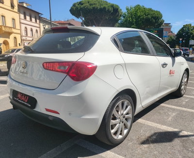 Alfa Romeo Giulietta 1.4 Turbo Distinctive Gpl 120cv E6 (9)