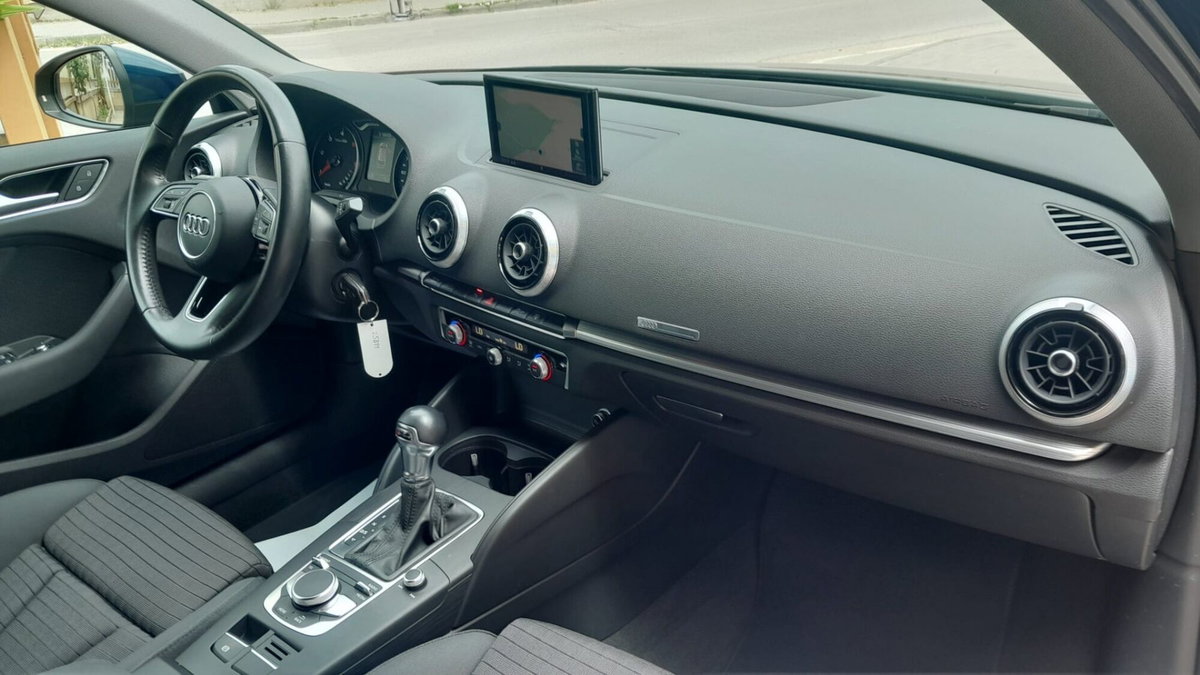 Audi A3 Sportback 1.6 TDI S tronic Sport (15)