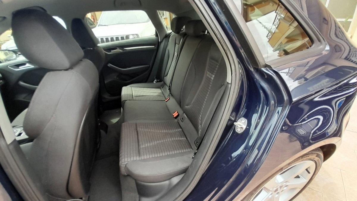 Audi A3 Sportback 1.6 TDI S tronic Sport (18)