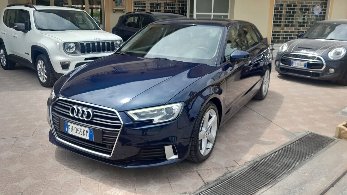 Audi A3 Sportback 1.6 TDI S tronic Sport (2)