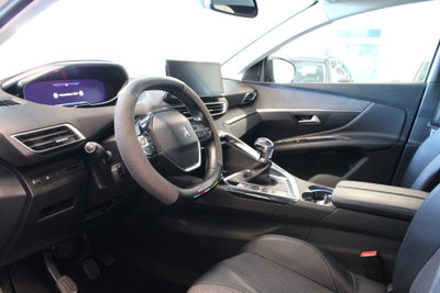 Peugeot 3008 BlueHDi 130 S&S Allure (7)