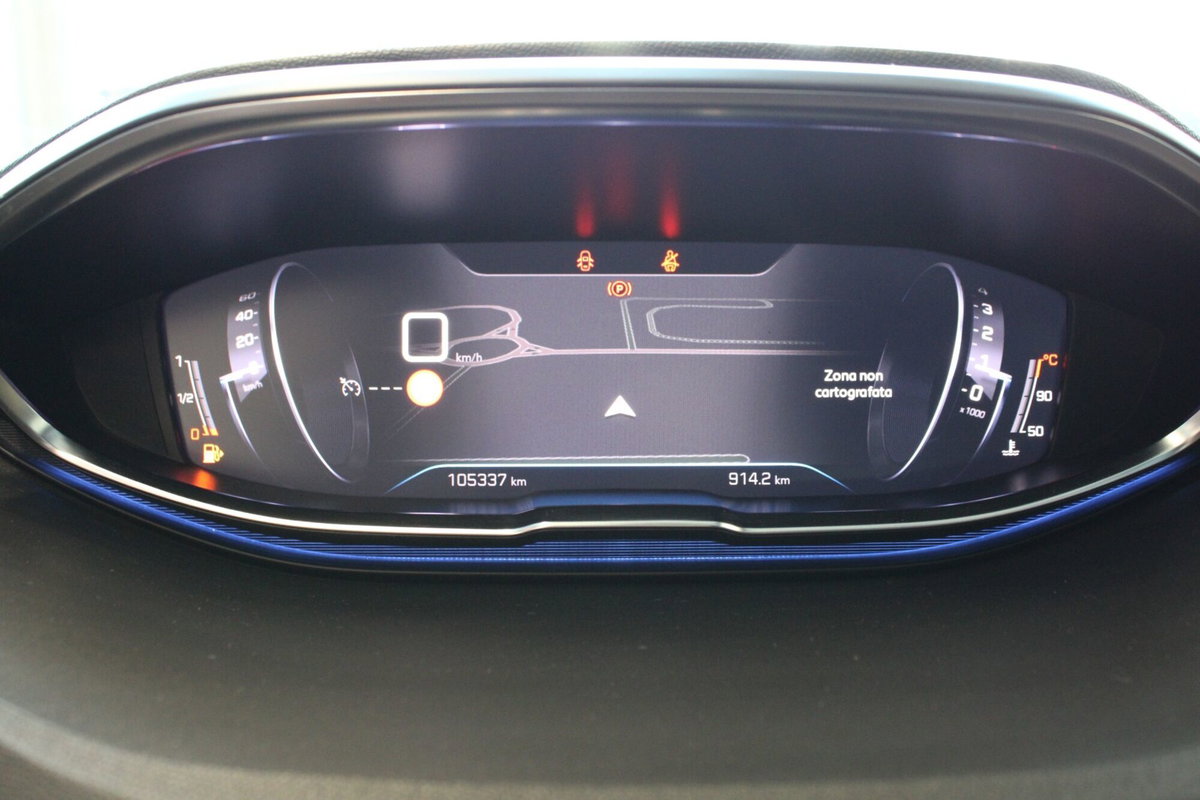 Peugeot 3008 BlueHDi 130 S&S Allure (9)