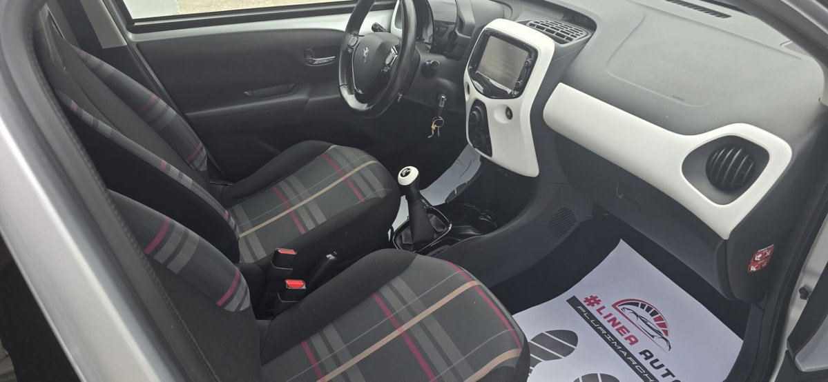 Peugeot 108 82 5 porte Allure (9)