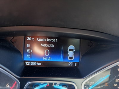 Ford Kuga 1.5 TDCI 120 CV S&S 2WD ST-Line (19)