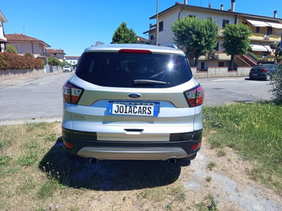 Ford Kuga 1.5 TDCI 120 CV S&S 2WD ST-Line (6)