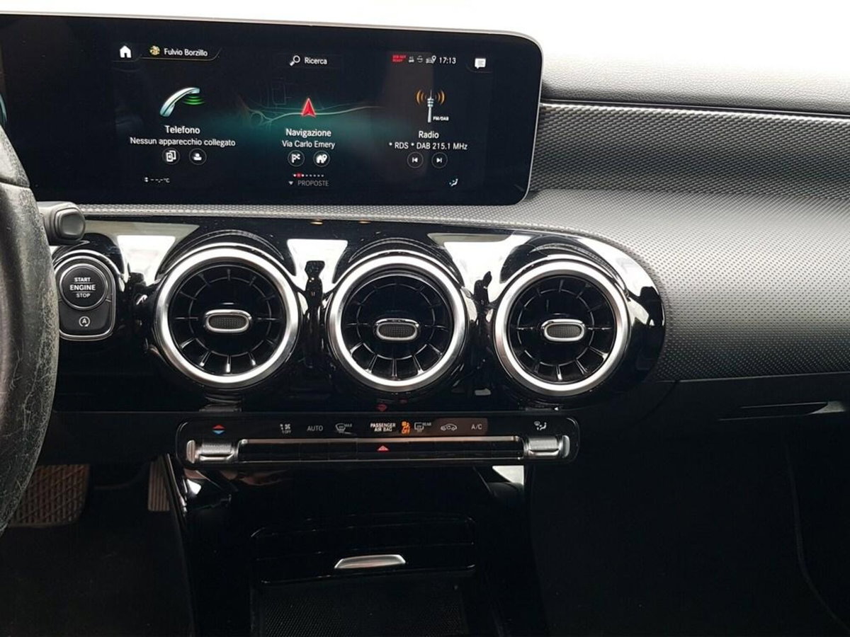 Mercedes-Benz Classe A 180 d Sport (12)