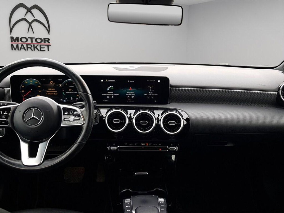 Mercedes-Benz Classe A 180 d Sport (14)
