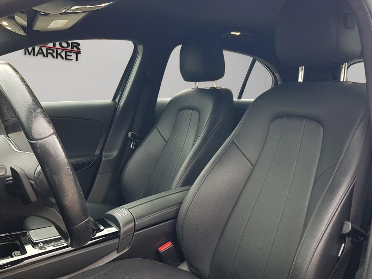 Mercedes-Benz Classe A 180 d Sport (15)