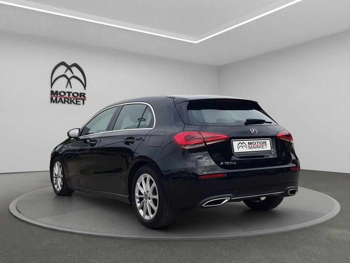 Mercedes-Benz Classe A 180 d Sport (8)