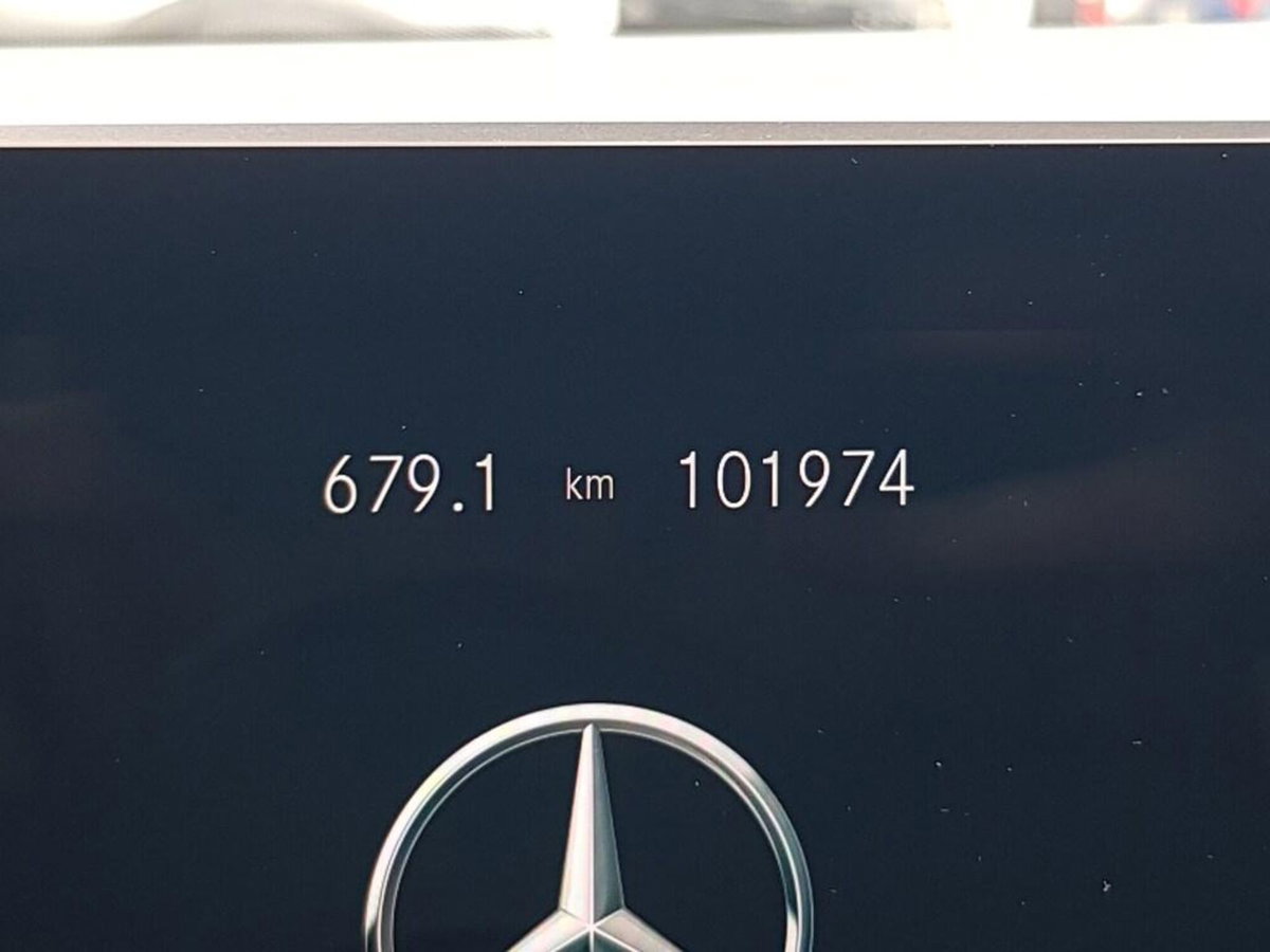 Mercedes-Benz Classe A 180 d Sport (9)