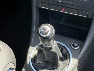Volkswagen Maggiolino 1.6 TDI Design (20)